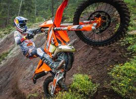 <strong>KTM INTRODUCES AN ALL-NEW HARDENDURO NAMEPLATE TO ITS 2024 ENDURO LINE-UP</strong>