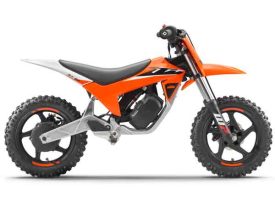 <strong>KTM BRIDGES THE CIRCUIT GAP WITH THE ALL-ELECTRIC KTM SX-E 2</strong>