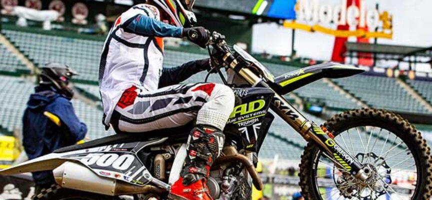 Podcast Interview | Julien Benek Talks about His Return at the 2025 Anaheim 2 Supercross