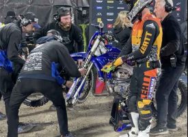 The Story behind Cole Thompson’s A2 Supercross Front Wheel Change
